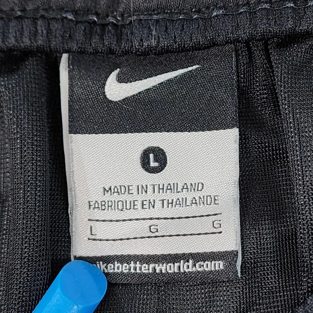 Nike Basketball Athletic Shorts Adult L 32x10 Black Pockets Embroidered‎ Swoosh